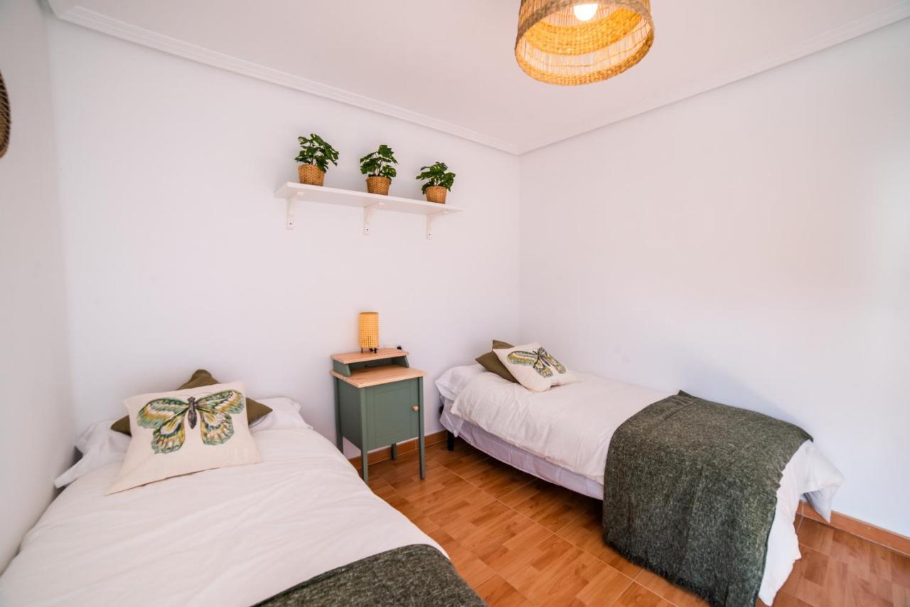 Casa Lopez Bed & Breakfast Avilés Eksteriør bilde