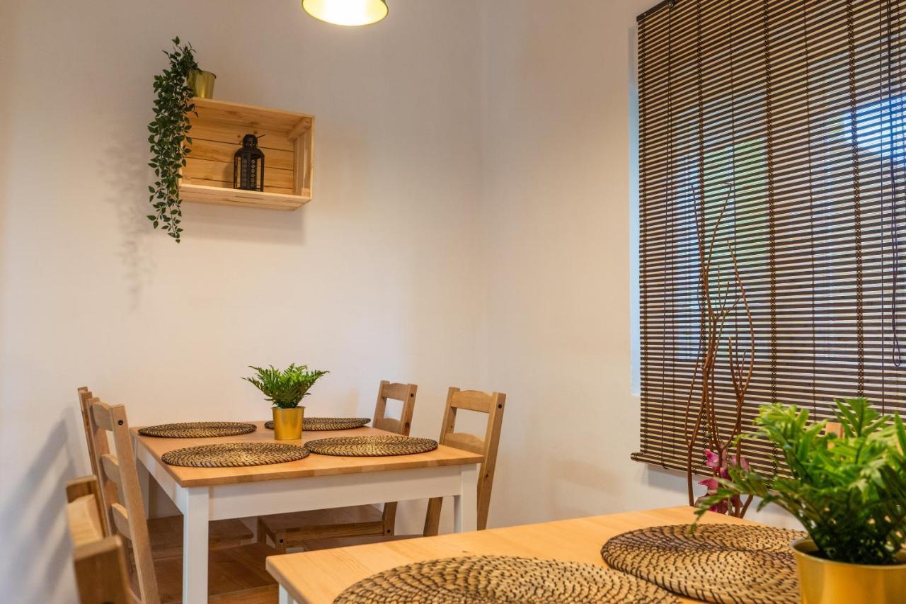 Casa Lopez Bed & Breakfast Avilés Eksteriør bilde