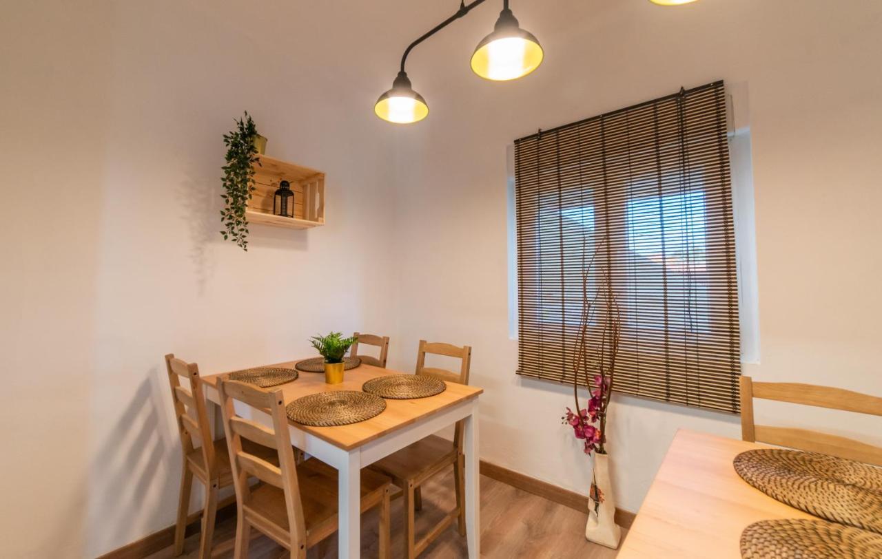 Casa Lopez Bed & Breakfast Avilés Eksteriør bilde